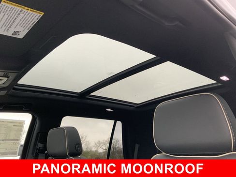 New 2026 Chevrolet Tahoe Premier w/ Sun And Tow Package AWD/4WD image 7