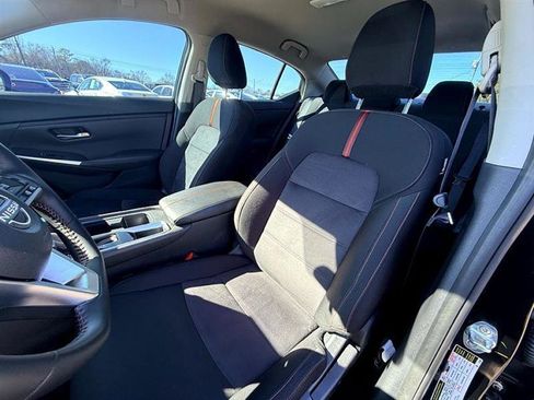 Used 2025 Nissan Sentra SR w/ Midnight Edition image 15