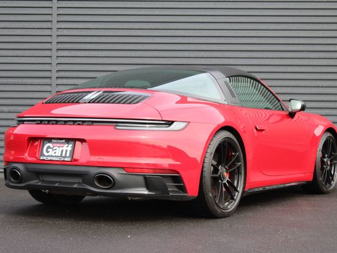 Certified 2022 Porsche 911 Targa 4 GTS image 10