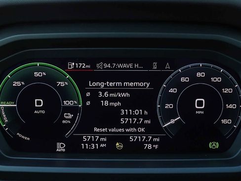 Used 2024 Audi Q4 e-tron Premium Plus image 34