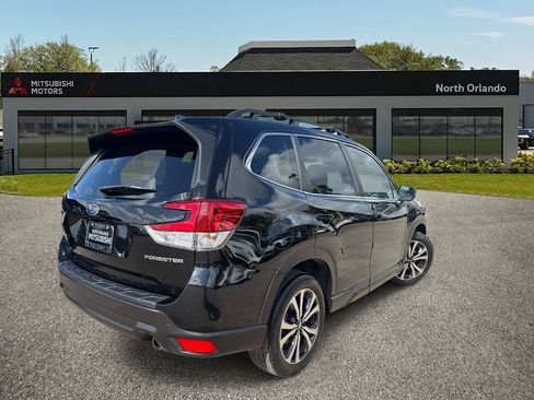 Used 2022 Subaru Forester Limited AWD/4WD image 5