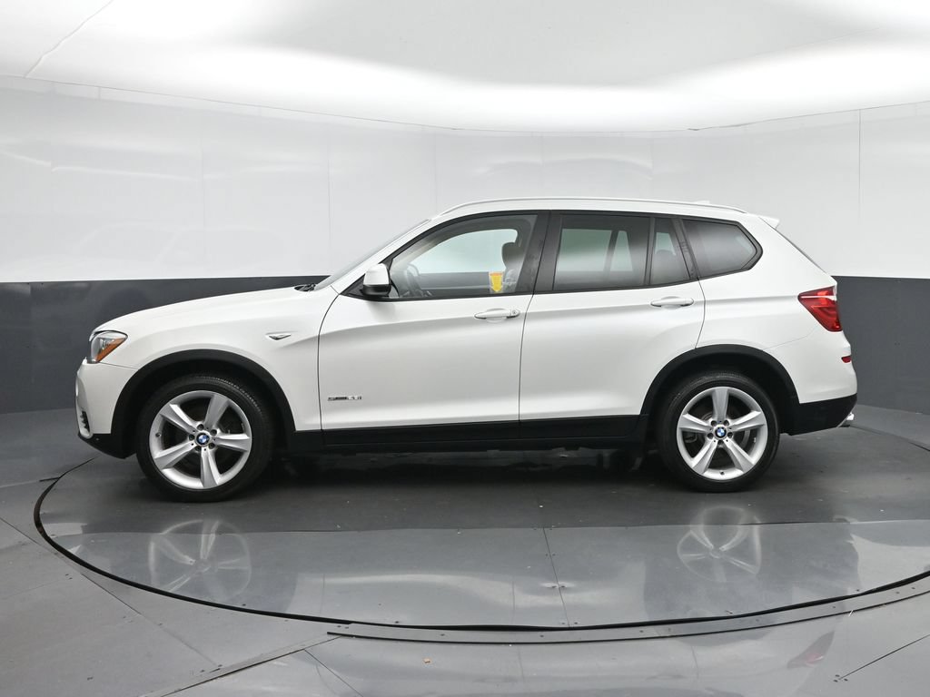 Used 2017 BMW X3 sDrive28i RWD image 4