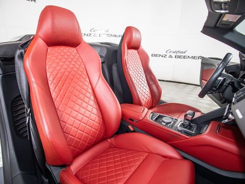 Used 2018 Audi R8 V10 plus image 19