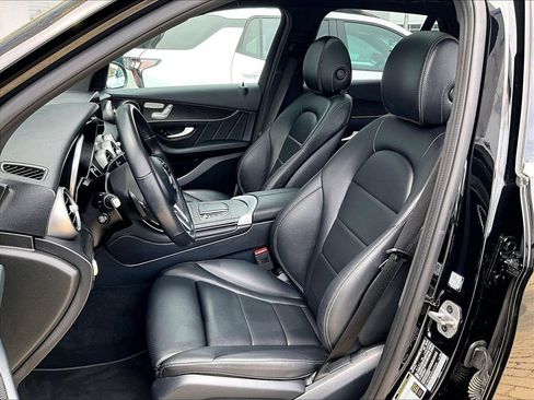 Used 2022 Mercedes-Benz GLC 300 4MATIC image 10