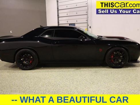 Used 2016 Dodge Challenger SRT Hellcat image 8
