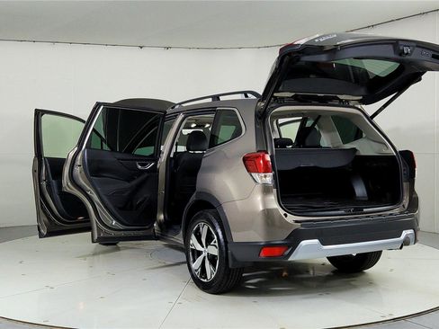 Used 2021 Subaru Forester Touring image 12