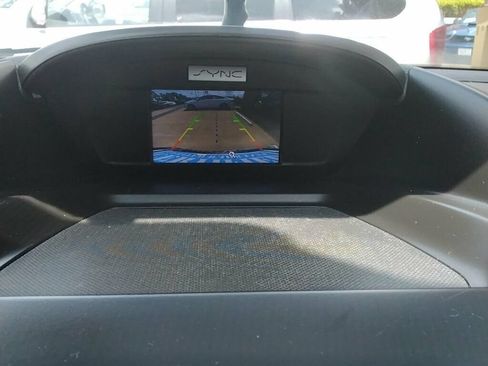 Used 2017 Ford Escape SE w/ SE Cold Weather Package FWD image 20