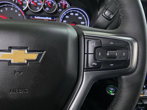 Used 2020 Chevrolet Silverado 1500 LTZ w/ LTZ Premium Package image 21