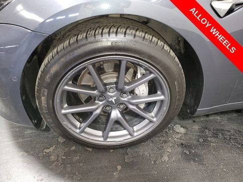 Used 2019 Tesla Model 3 Standard Range Plus image 6