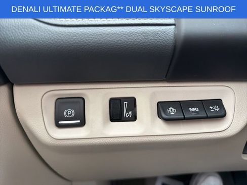 Used 2023 GMC Acadia Denali w/ Denali Ultimate Package image 36