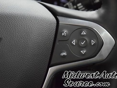 Used 2023 Chevrolet Traverse Premier w/ Redline Edition image 15