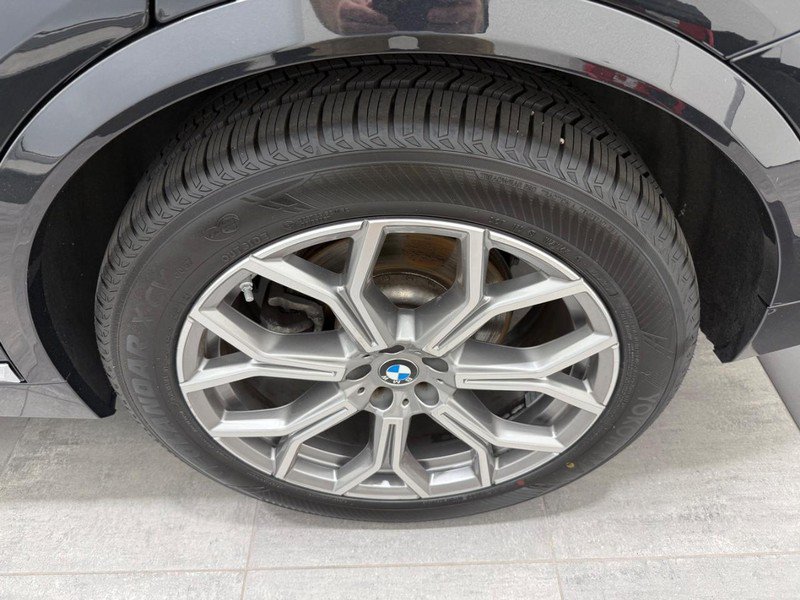 Used 2023 BMW X7 xDrive40i AWD/4WD image 5
