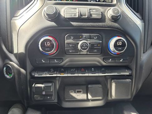 Used 2021 Chevrolet Silverado 1500 RST AWD/4WD image 15