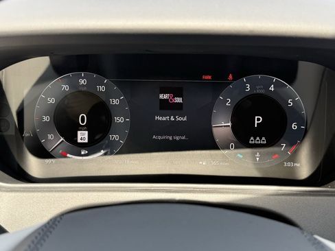 New 2026 Land Rover Range Rover Velar Dynamic SE image 27