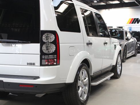 Used 2016 Land Rover LR4 HSE AWD/4WD image 15