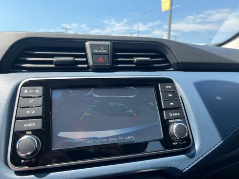 Used 2025 Nissan Versa SV FWD image 24