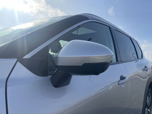 Used 2022 Nissan Rogue SL w/ SL Premium Package image 11