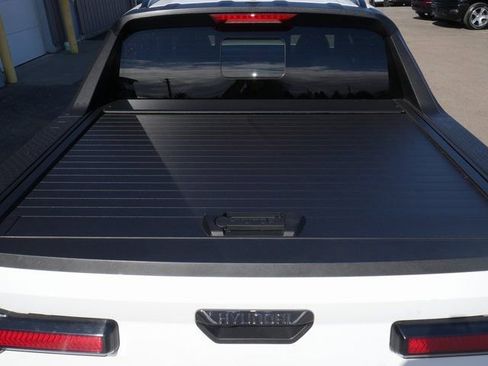 Used 2024 Hyundai Santa Cruz Limited image 12