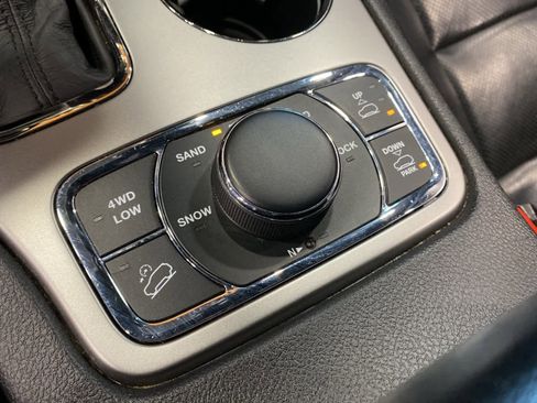 Used 2018 Jeep Grand Cherokee High Altitude image 24