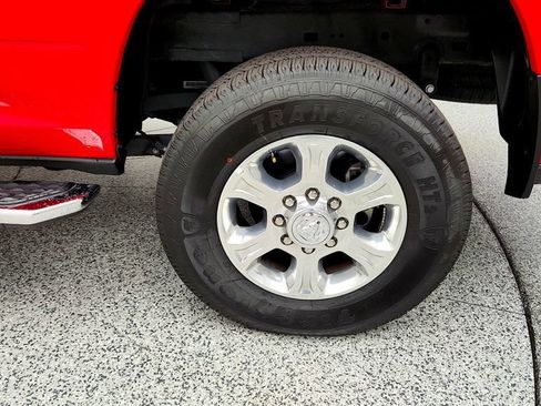 Used 2026 RAM 2500 Big Horn AWD/4WD image 9