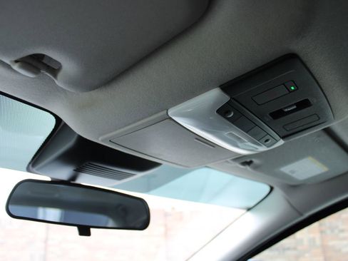 Used 2024 Nissan Sentra SR w/ SR Premium Package image 27