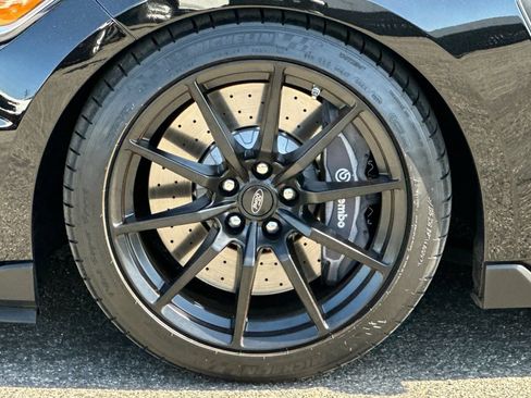 Used 2018 Ford Mustang Shelby GT350 w/ Electronics Package RWD image 34