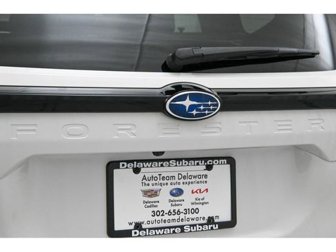 Used 2025 Subaru Forester Premium image 34