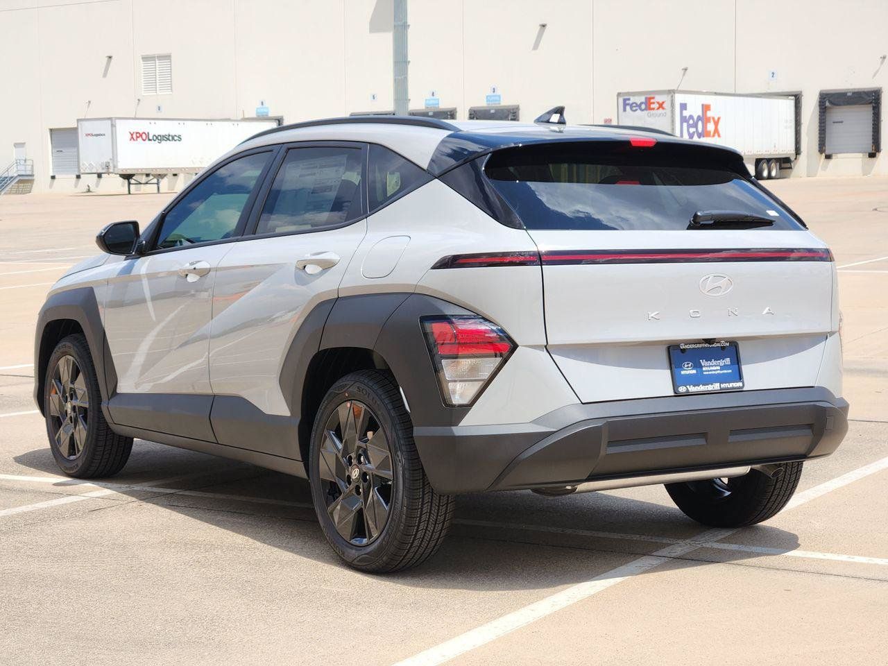 New 2027 Hyundai Kona SEL Sport FWD image 3