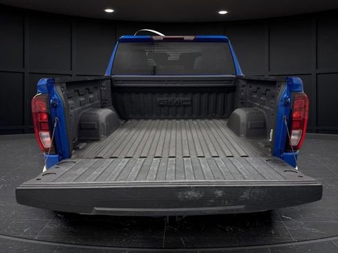 Used 2024 GMC Sierra 1500 Elevation image 15