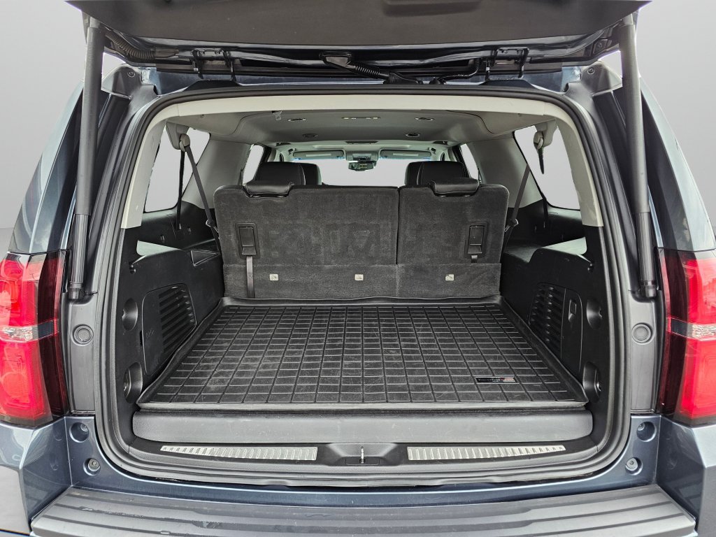 Used 2019 Chevrolet Suburban LT AWD/4WD image 17