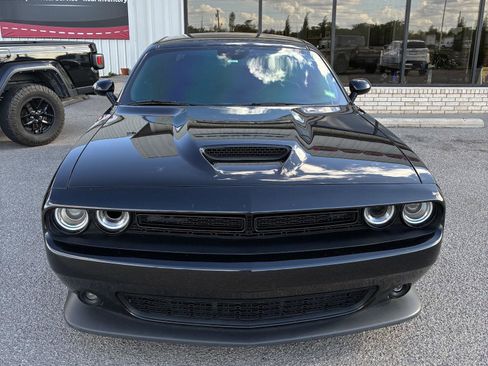 Used 2022 Dodge Challenger GT w/ Driver Convenience Group image 2