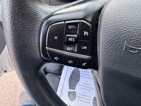 Used 2025 Ford Transit 250 Medium Roof image 17