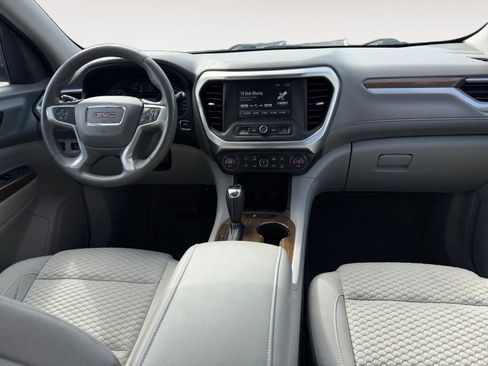 Used 2017 GMC Acadia SLE image 13