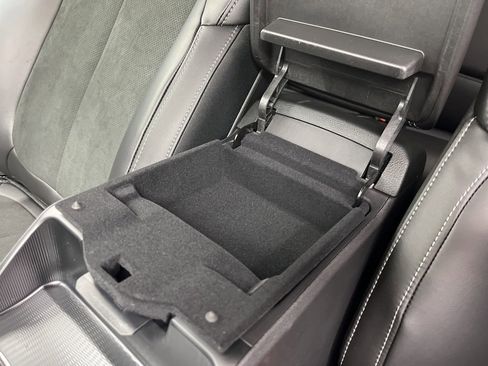 New 2025 Jeep Grand Cherokee Altitude image 19