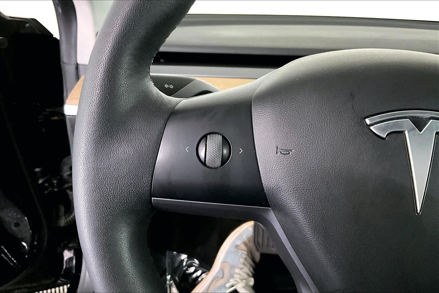 Used 2021 Tesla Model 3 Long Range AWD/4WD image 22