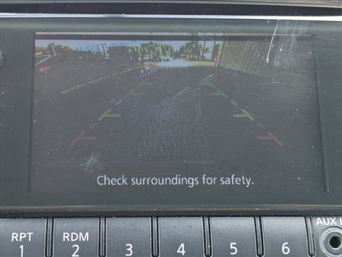 Used 2013 Nissan Leaf S w/ Charger Pkg FWD image 12