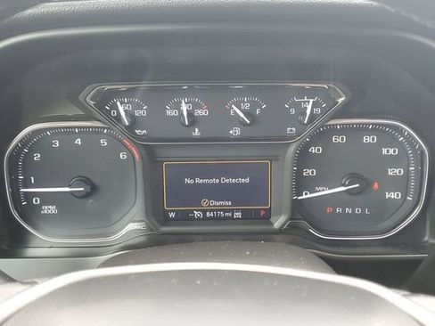 Used 2021 GMC Sierra 1500 AT4 w/ Off-Road Performance Package image 10