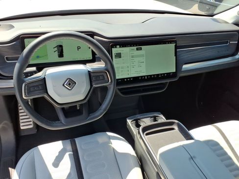 Used 2024 Rivian R1S Adventure AWD/4WD image 19