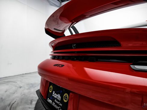 Used 2022 Porsche 911 GT3 image 33