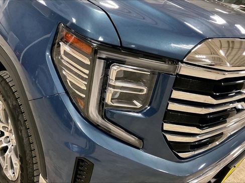 Used 2024 GMC Sierra 1500 SLT image 25