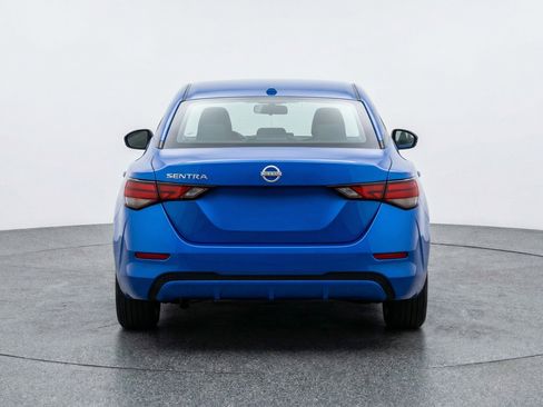 Used 2025 Nissan Sentra SV image 7