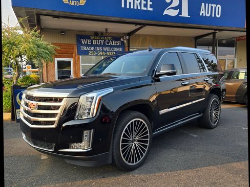 Used 2019 Cadillac Escalade Premium Luxury AWD/4WD image 1