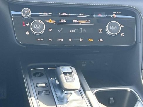 New 2026 INFINITI QX60 Luxe w/ Family Package AWD/4WD image 26