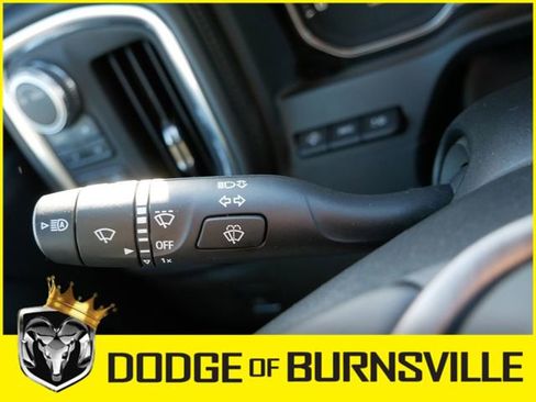 Used 2022 GMC Sierra 3500 Denali w/ Denali Ultimate Package image 28