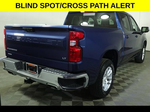 Used 2023 Chevrolet Silverado 1500 LT w/ Z71 Off-Road Package AWD/4WD image 10