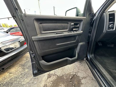 Used 2017 RAM 1500 Express image 12