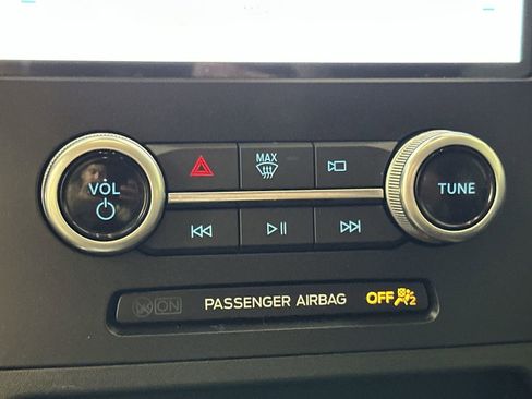 Used 2024 Ford Edge SEL w/ Convenience Package image 18