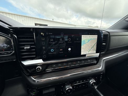 Used 2023 GMC Sierra 1500 SLT w/ SLT Premium Plus Package image 13