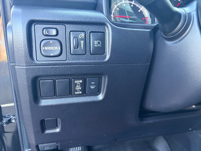Used 2022 Toyota 4Runner TRD Off-Road AWD/4WD image 19