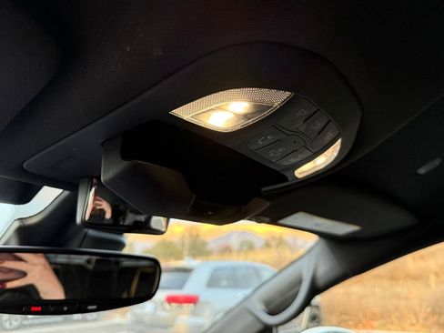 Used 2020 Chrysler Pacifica Touring-L w/ Advanced Safetytec Group image 25